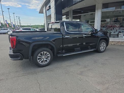 Used 2025 GMC Sierra 1500 Denali AWD/4WD image 4