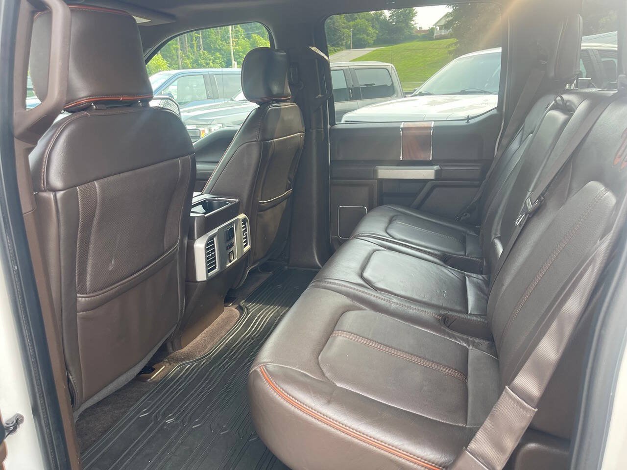 Used 2016 Ford F150 King Ranch w/ Equipment Group 601A Luxury AWD/4WD image 27