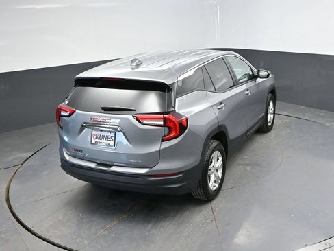 Used 2024 GMC Terrain SLE AWD/4WD image 30