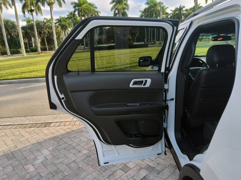 Used 2014 Ford Explorer Limited w/ Equipment Group 301A image 25