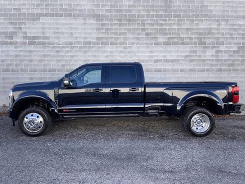 Used 2025 Ford F450 Platinum image 8