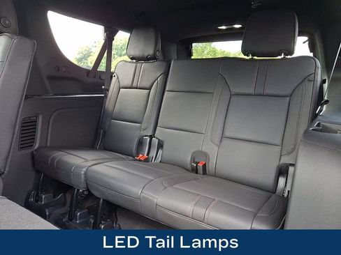 Used 2025 Chevrolet Suburban RST w/ Comfort Package AWD/4WD image 22