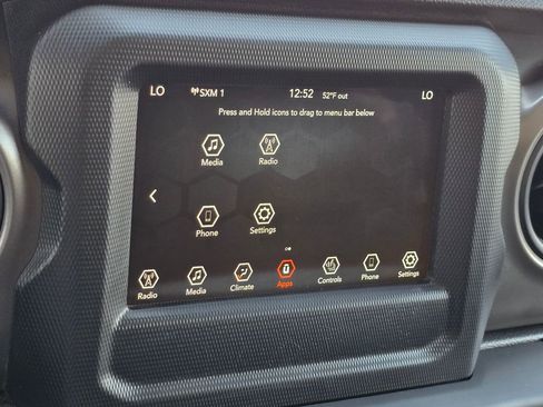 Used 2021 Jeep Gladiator Sport image 43