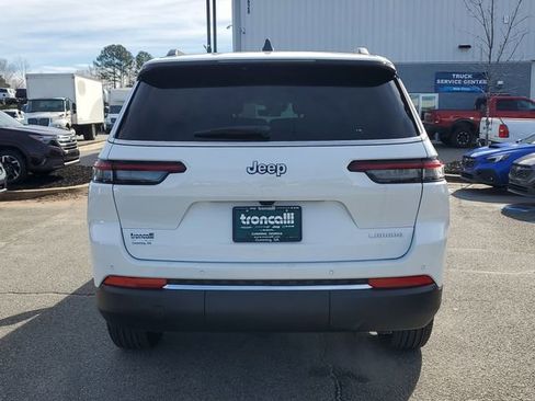 New 2025 Jeep Grand Cherokee L Laredo image 5