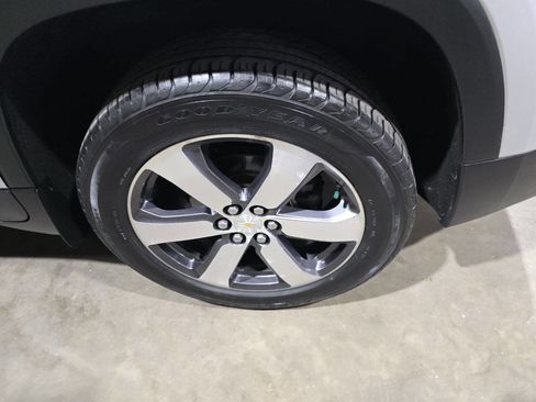 Used 2018 Chevrolet Traverse LT AWD/4WD image 22
