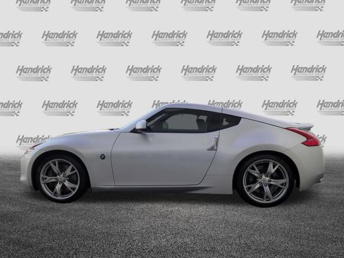 Used 2011 Nissan 370Z Coupe w/ Sport Pkg RWD image 7
