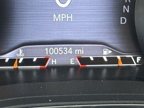 Used 2019 Jeep Cherokee Limited FWD image 21