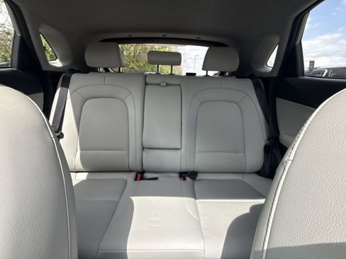 Used 2022 Hyundai Kona Limited FWD image 22