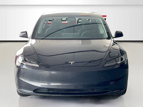 Used 2025 Tesla Model 3 Long Range RWD image 2