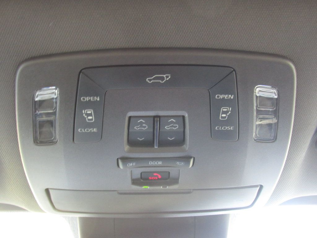 Certified 2023 Toyota Sienna XLE w/ XLE Plus Package AWD/4WD image 32