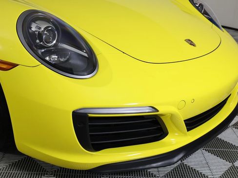 Used 2018 Porsche 911 Carrera S image 40