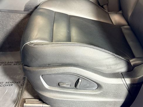 Used 2024 Porsche Cayenne image 18