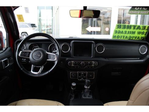 Used 2018 Jeep Wrangler Unlimited Sahara w/ Dual Top Group image 23