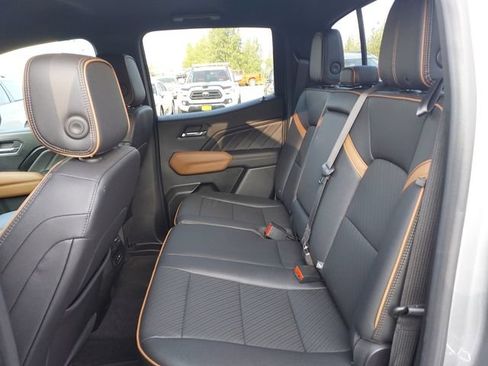 Used 2023 GMC Canyon AT4 w/ AT4 Premium Package AWD/4WD image 22