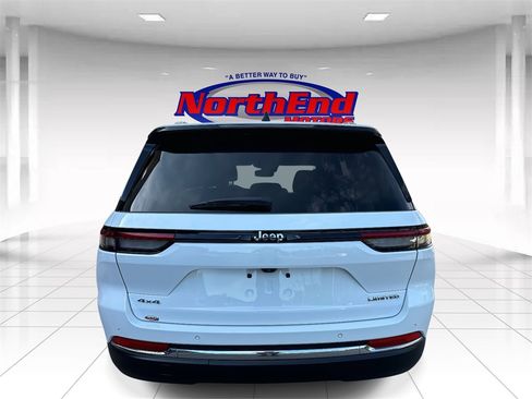 Used 2022 Jeep Grand Cherokee Limited image 5