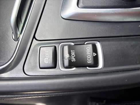 Used 2018 BMW 320i Sedan RWD image 36