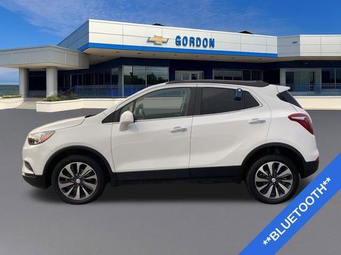 Used 2022 Buick Encore Preferred w/ Safety Package image 3