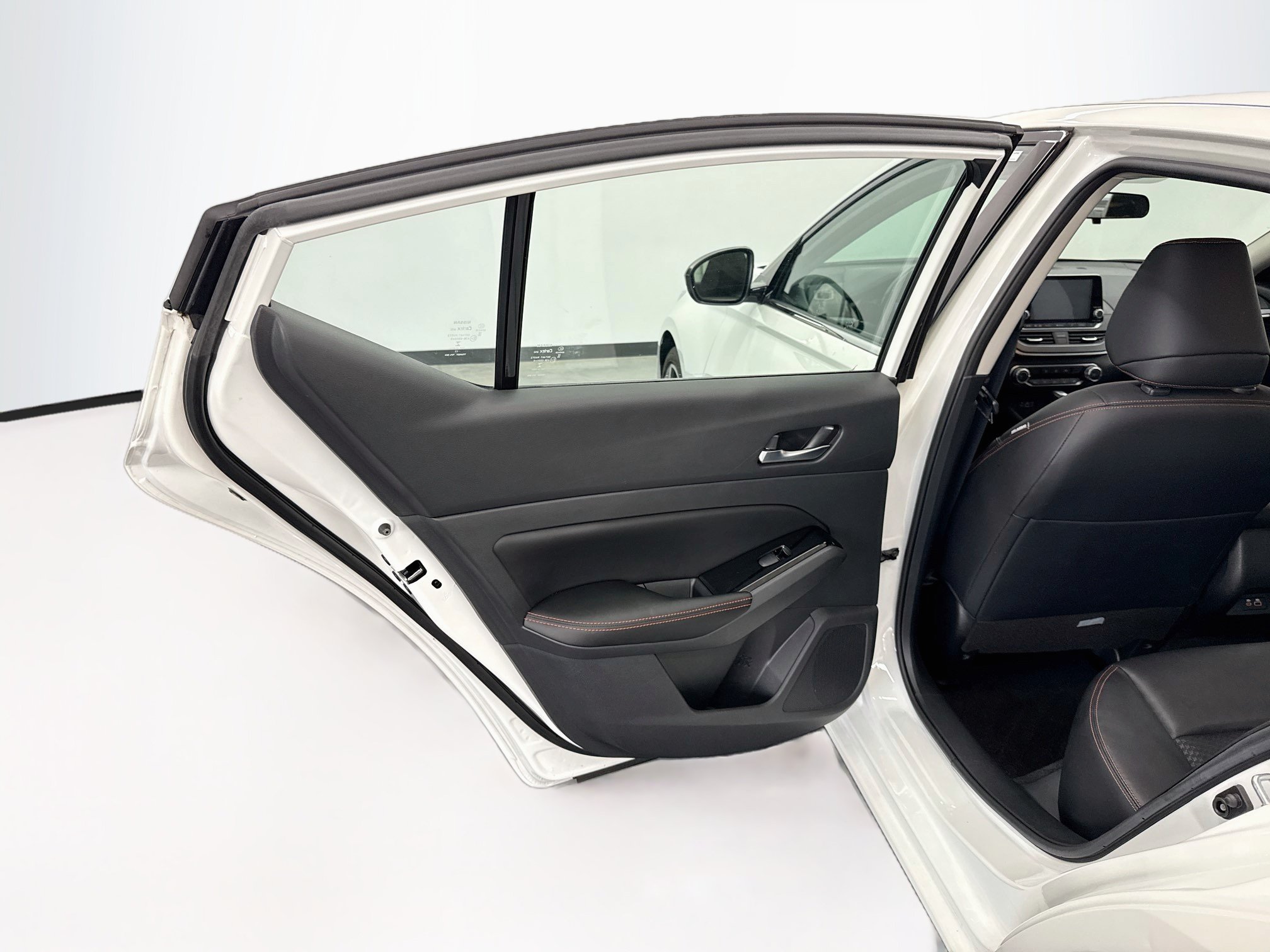 Used 2023 Nissan Altima 2.5 SR FWD image 24