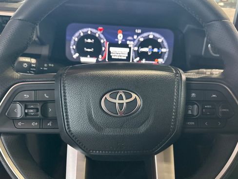 New 2026 Toyota 4Runner 4WD image 26