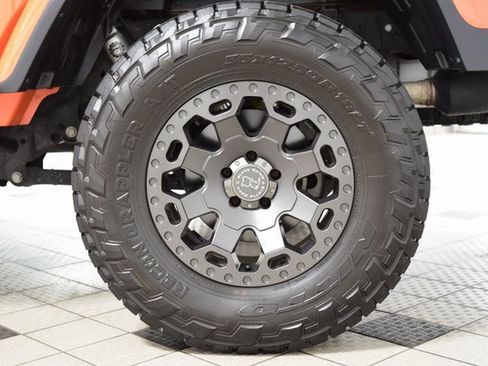 Used 2020 Jeep Gladiator Rubicon w/ LED Lighting Group image 18