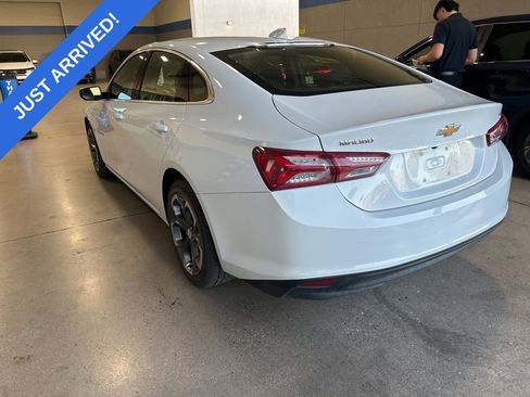 Used 2022 Chevrolet Malibu LT image 4