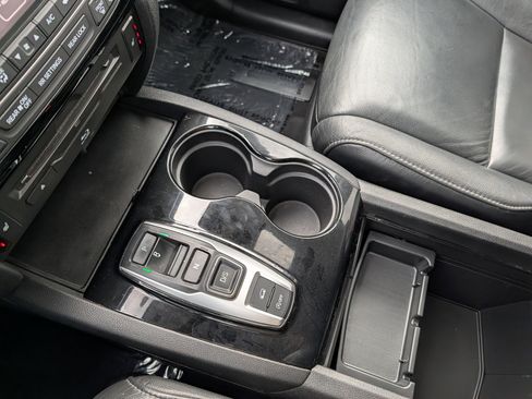 Used 2019 Honda Pilot Touring image 33