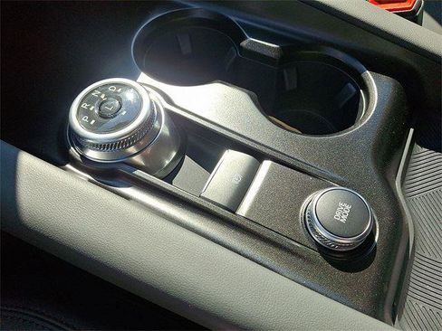 New 2025 Ford Explorer Active w/ Active Comfort Package image 10