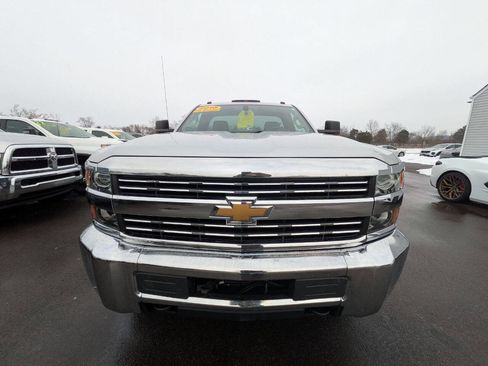 Used 2018 Chevrolet Silverado 2500 W/T w/ WT Convenience Package image 4