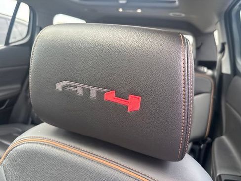 Used 2022 GMC Acadia AT4 w/ Technology Package AWD/4WD image 23