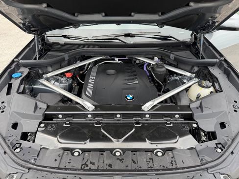 Used 2024 BMW X5 sDrive40i w/ M Sport Package image 12