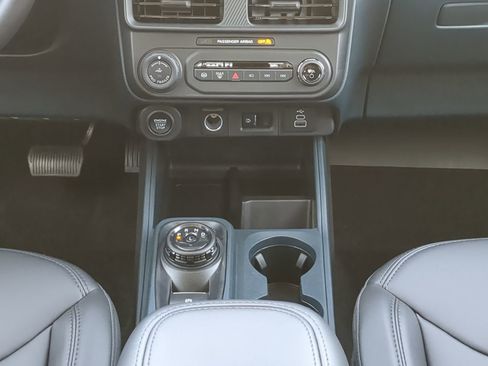 New 2026 Ford Maverick Lariat w/ Black Appearance Package AWD/4WD image 17