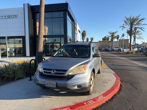Used 2010 Honda CR-V LX image 3