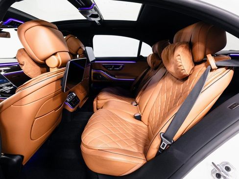 Used 2024 Mercedes-Benz S 580 4MATIC Sedan image 30