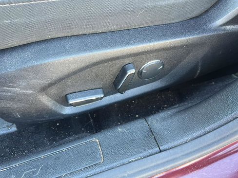 Used 2017 Ford Fusion SE image 9