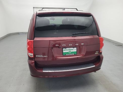 Used 2018 Dodge Grand Caravan SXT FWD image 6