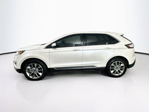 Used 2017 Ford Edge Titanium w/ Equipment Group 302A FWD image 4