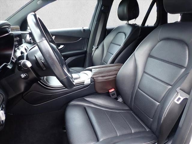 Used 2022 Mercedes-Benz GLC 300 4MATIC image 12