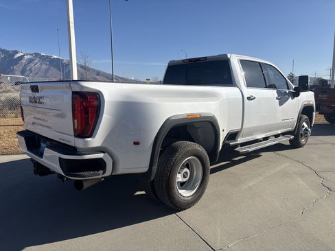Used 2022 GMC Sierra 3500 Denali w/ Denali Ultimate Package image 5