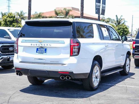 Used 2024 Chevrolet Suburban Premier RWD image 7