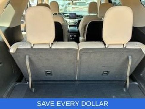 Used 2022 Ford Explorer XLT w/ Equipment Group 202A RWD image 15