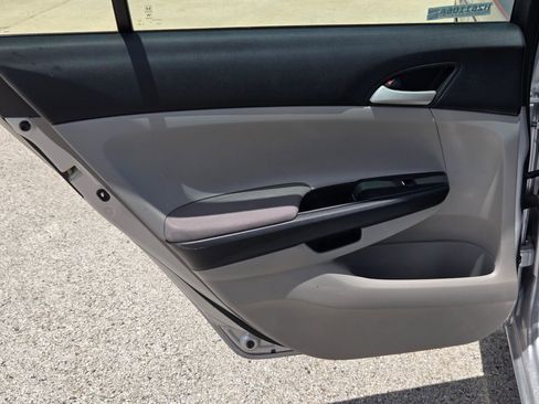 Used 2012 Honda Accord LX image 15