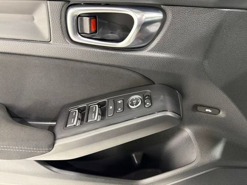 Used 2022 Honda Civic Sport image 11