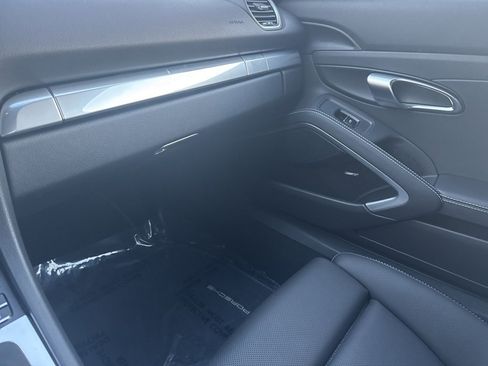 Used 2025 Porsche 718 Boxster image 33