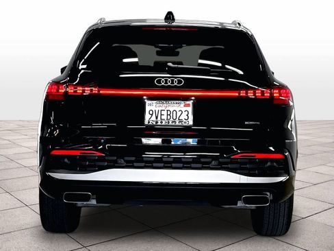 Used 2025 Audi Q5 Premium w/ Convenience Package AWD/4WD image 7