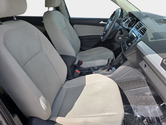 Used 2019 Volkswagen Tiguan S w/ Driver Assistance Package AWD/4WD image 12