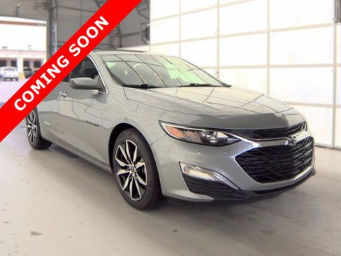 Used 2024 Chevrolet Malibu RS FWD image 3