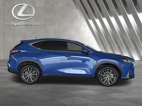 Certified 2025 Lexus NX 250 FWD w/ Towing Package (2000 Lbs) image 5