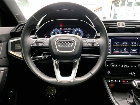 Certified 2024 Audi Q3 2.0T Premium Plus image 8