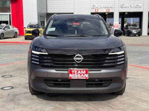 New 2026 Nissan Kicks SV w/ SV Premium Package image 3