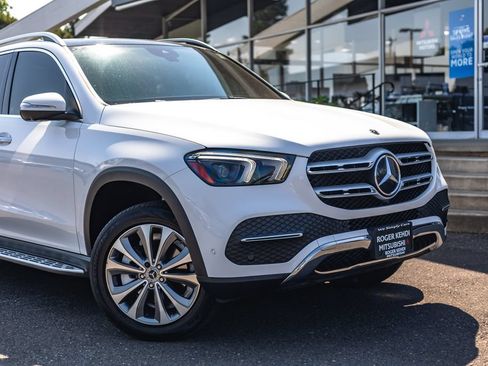 Used 2021 Mercedes-Benz GLE 350 4MATIC w/ Premium Package image 3